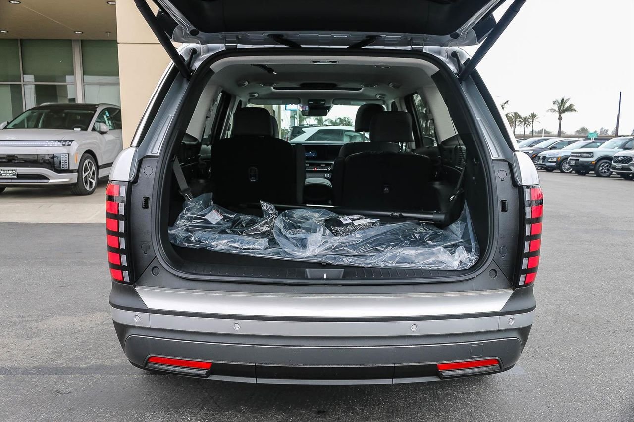 New 2026 Silver Hyundai SEL Premium image 46