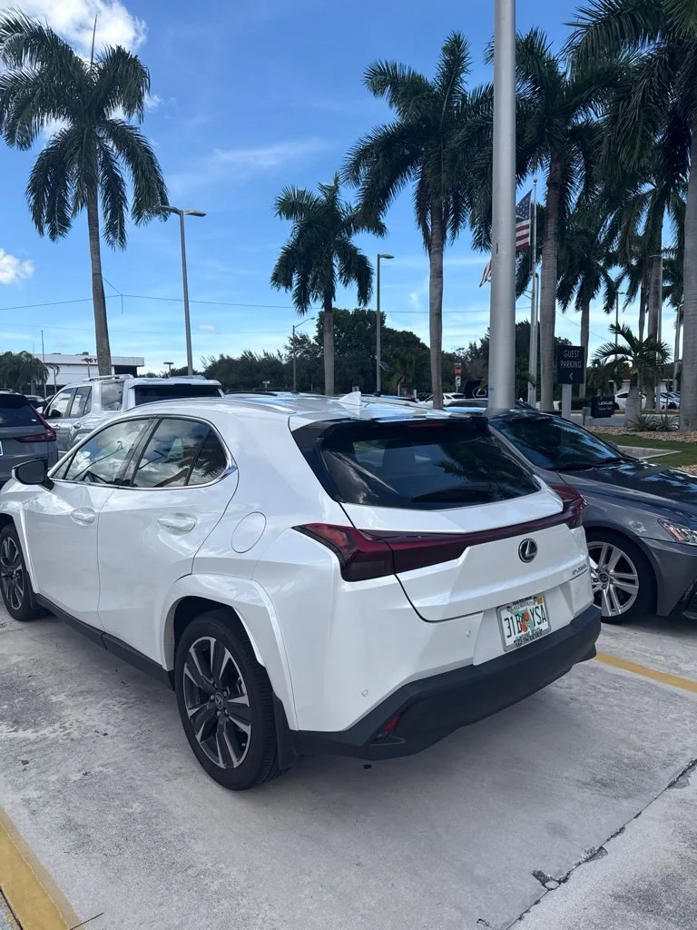 Certified Used 2024 EMINENT WHITE PEARL Lexus 250h Premium image 8