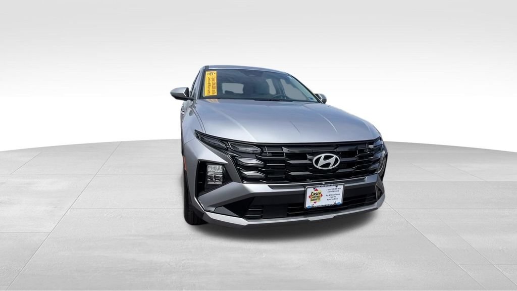 Used 2026 Shimmering Silver Hyundai SE image 11