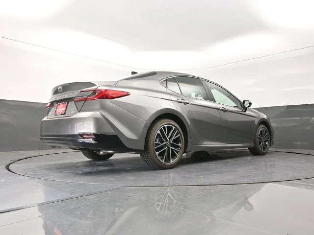 Used 2026  Toyota XLE image 37