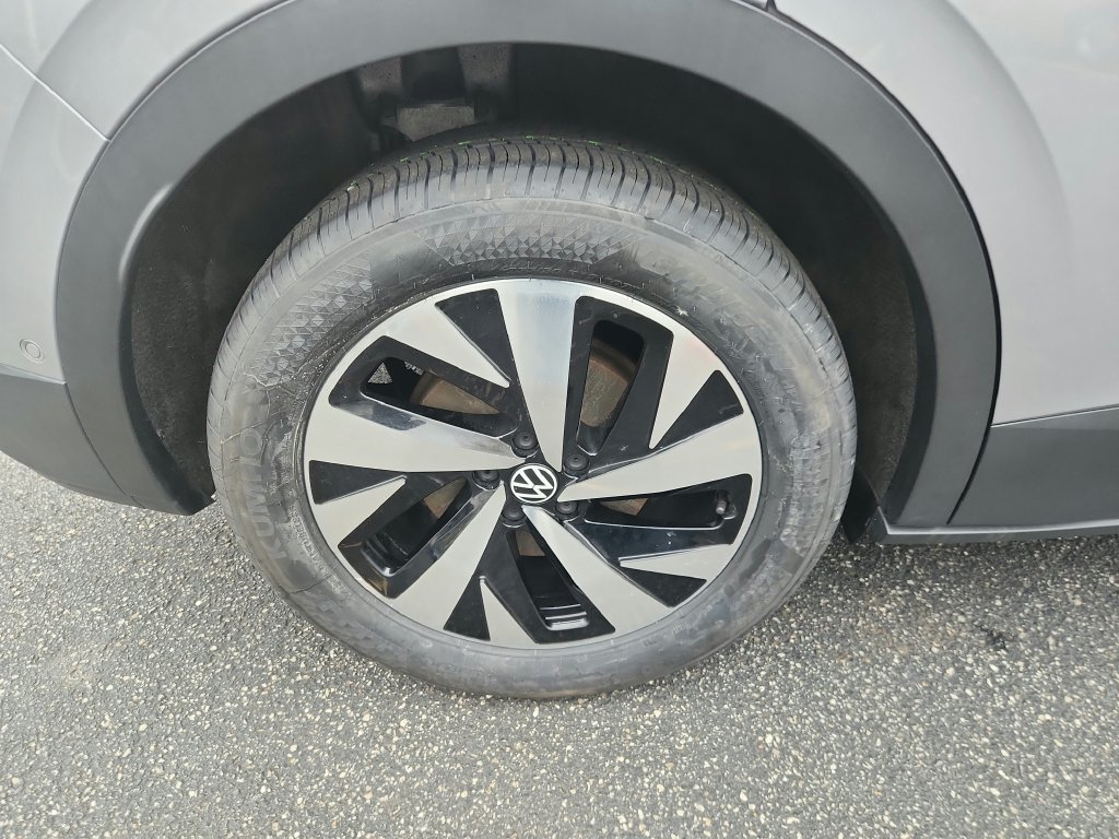 Used 2023 Silver Volkswagen Pro image 31
