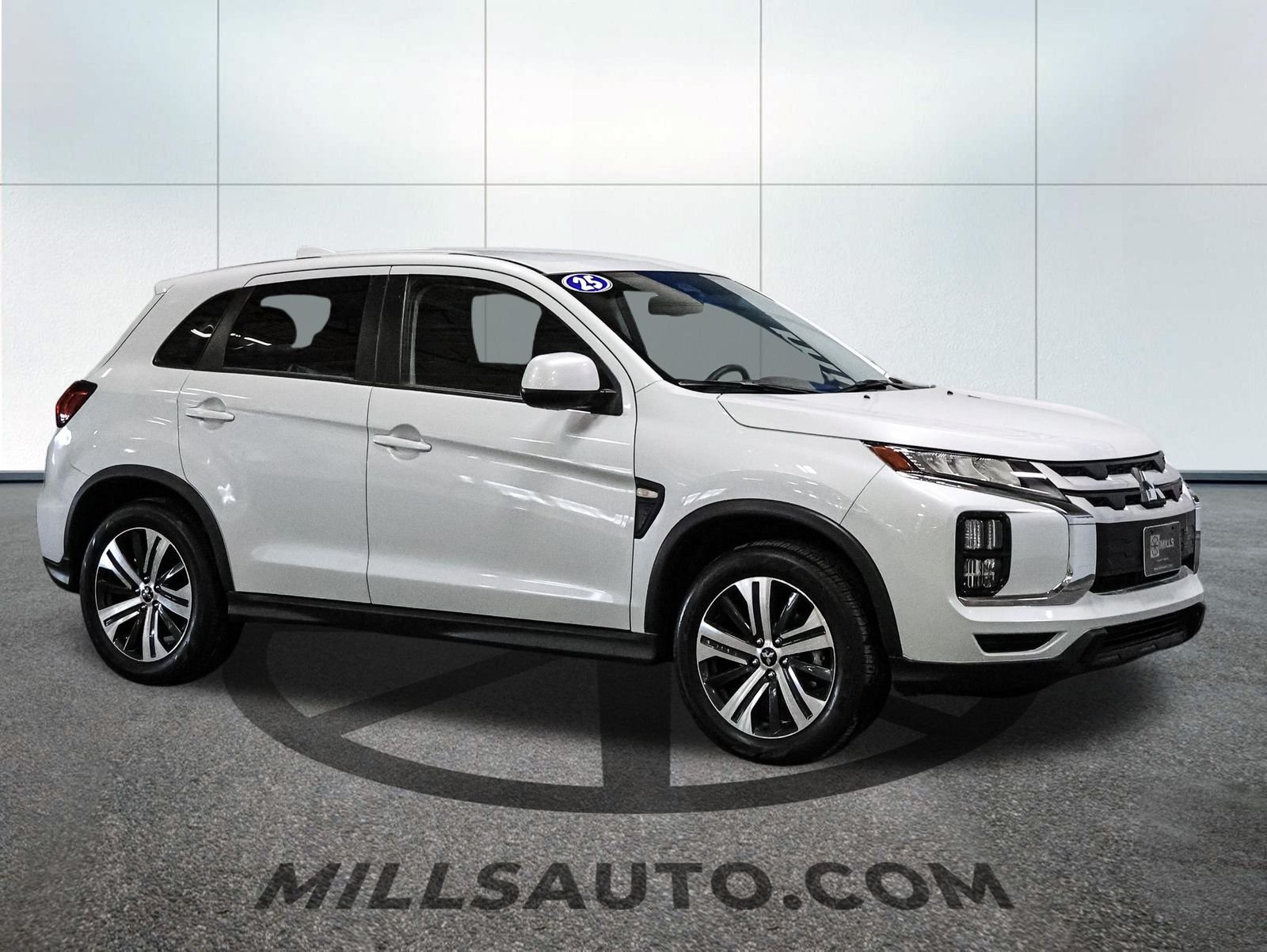 2025 Mitsubishi Outlander Sport ES - Photo 10