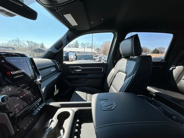 New 2026 Diamond Black Crystal Pearl-Coat Exterior Paint RAM Laramie image 52