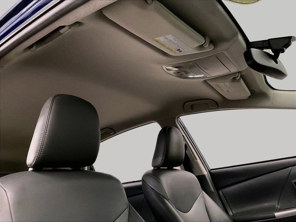 Used 2013 Blue Toyota Five image 26