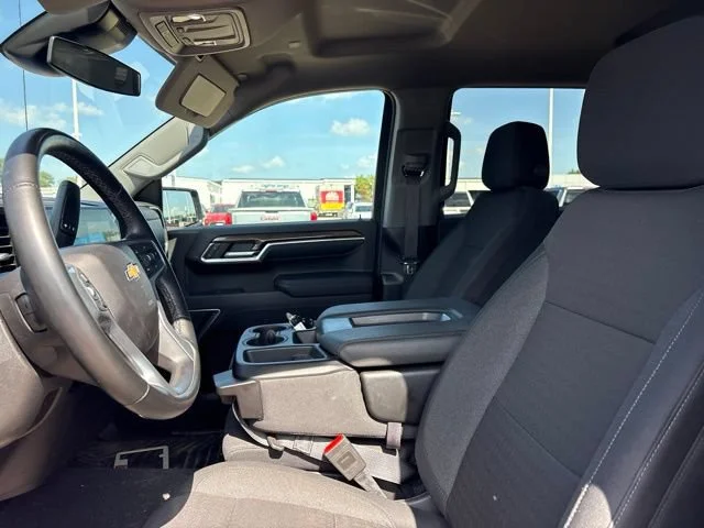 2024 Chevrolet Silverado 1500 LT - Photo 11