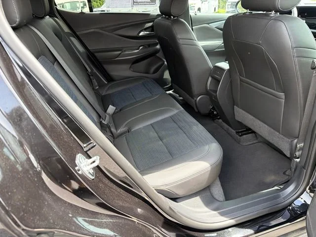 Used 2025 Ebony Twilight Metallic Buick Preferred image 15