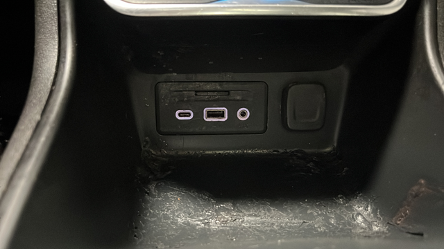 Used 2019 Summit White GMC SLT image 31