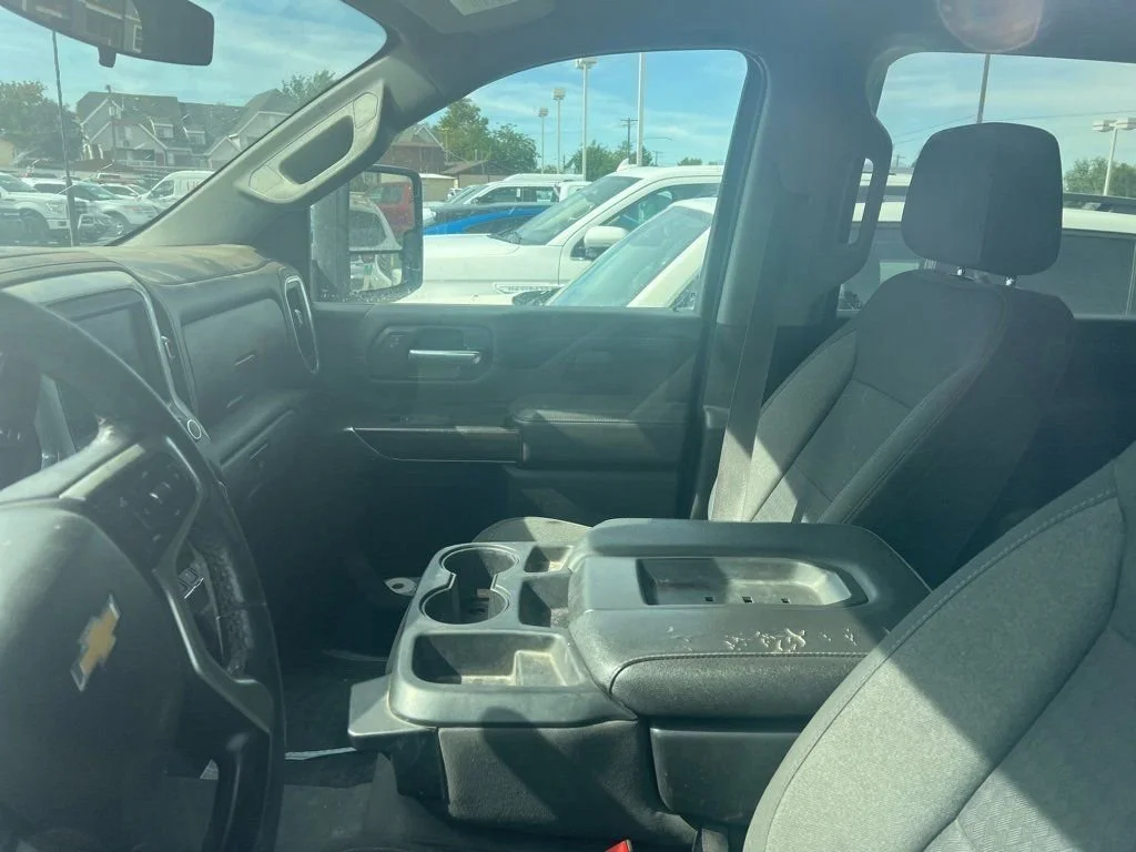 Used 2022 Summit White Chevrolet LT image 18