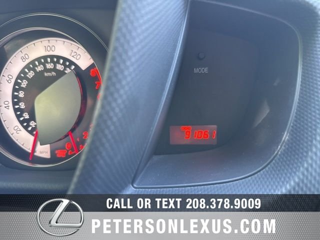 Used 2014 White Scion Base image 22
