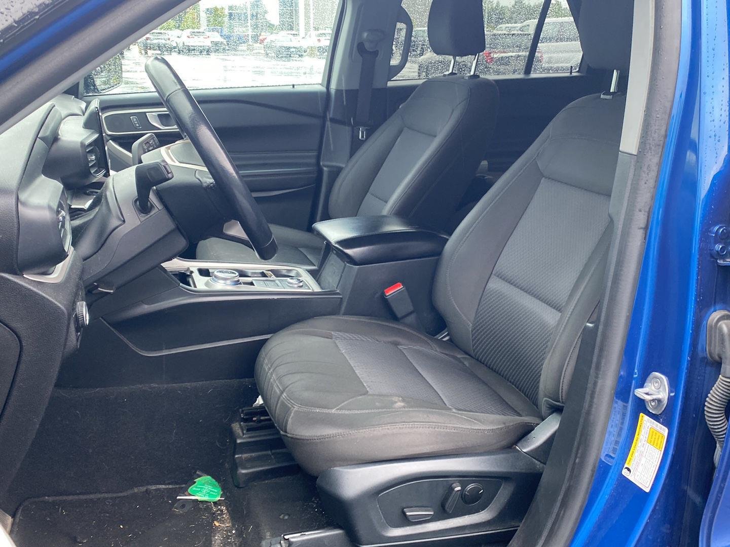 Used 2023 Atlas Blue Ford XLT image 2