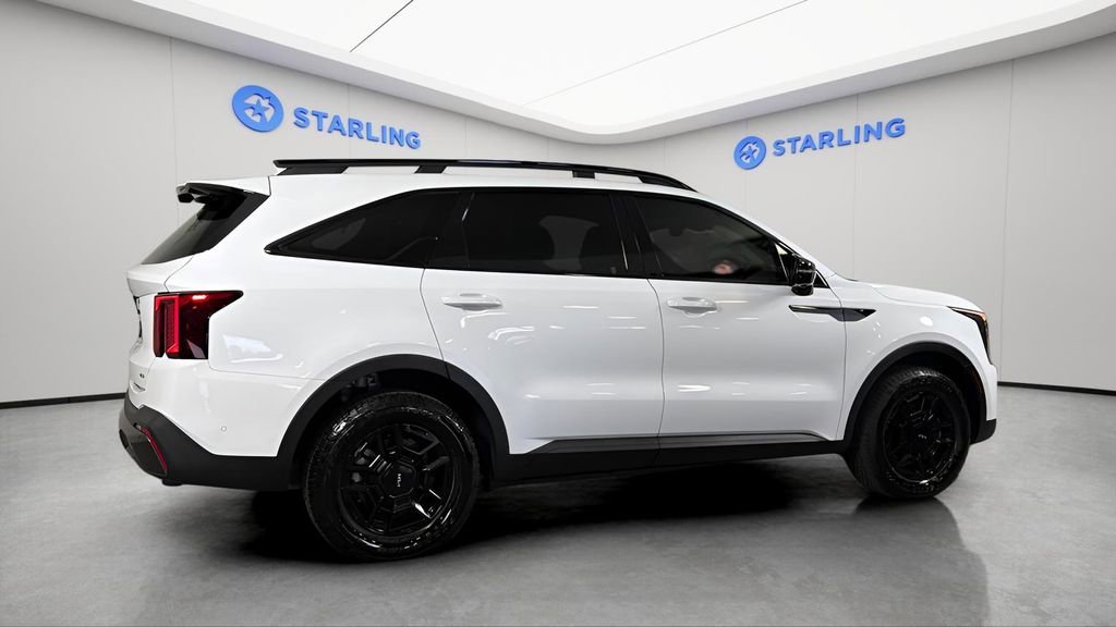 Used 2024 White Kia X-Pro SX Prestige image 11