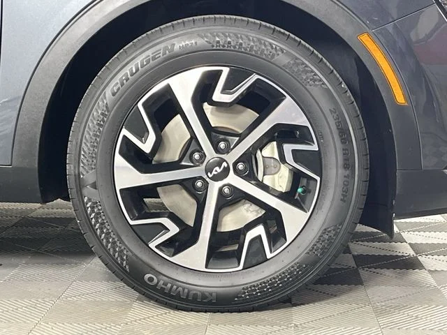 Used 2025 Gray Kia EX image 10