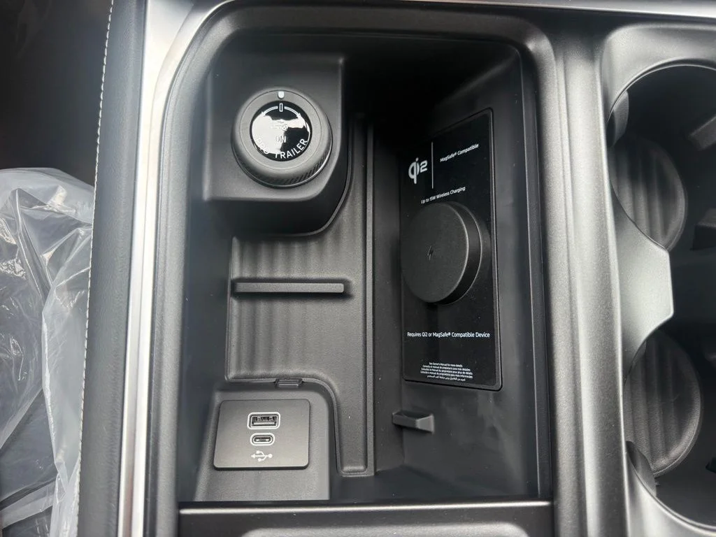 New 2027 Dark Matter Gray Metallic Ford MAX Platinum image 25