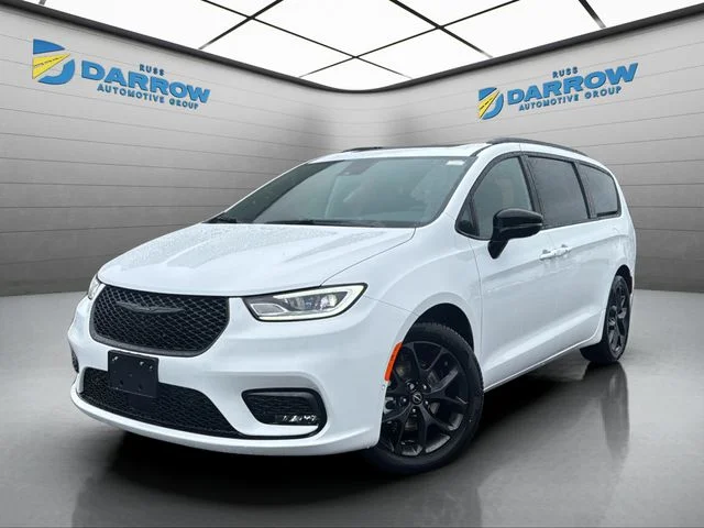 New 2026 Bright White Clear-Coat Exterior Paint Chrysler Select image 1