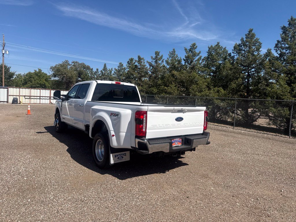 New 2026 Star White Metallic Tri-Coat Ford Lariat image 4