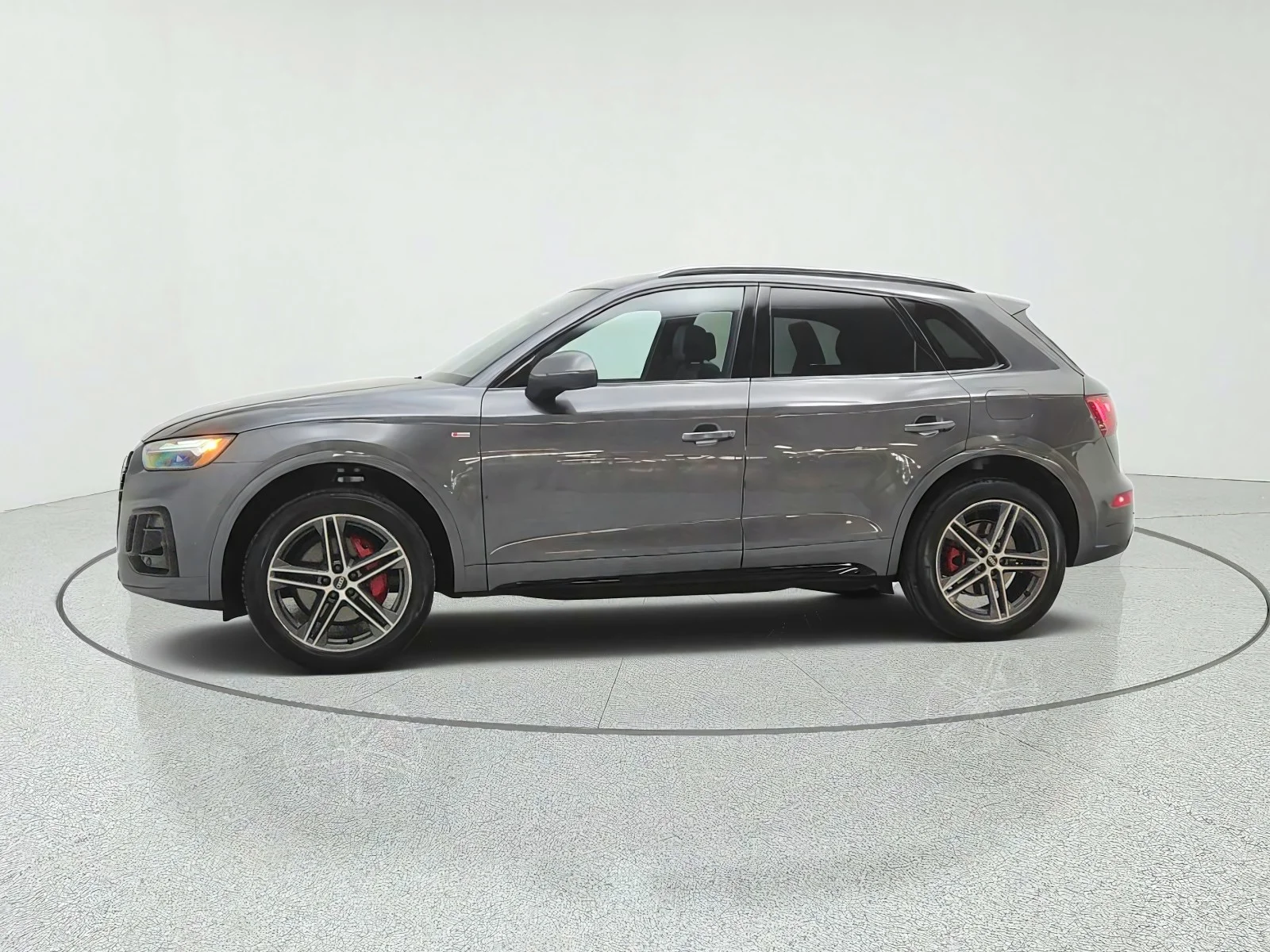 Used 2024 Daytona Gray Pearl Effect Audi S line Premium Plus image 8