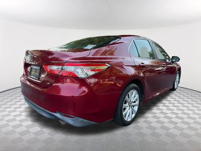 Used 2018 Red Toyota LE image 5
