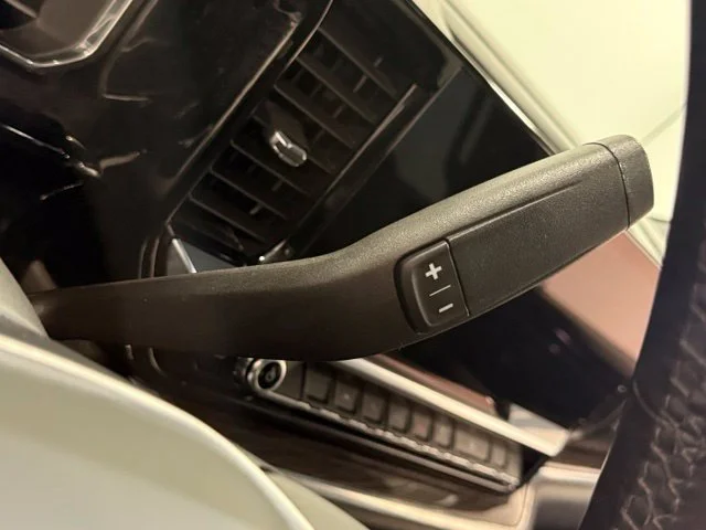 Used 2024 White GMC Elevation image 18