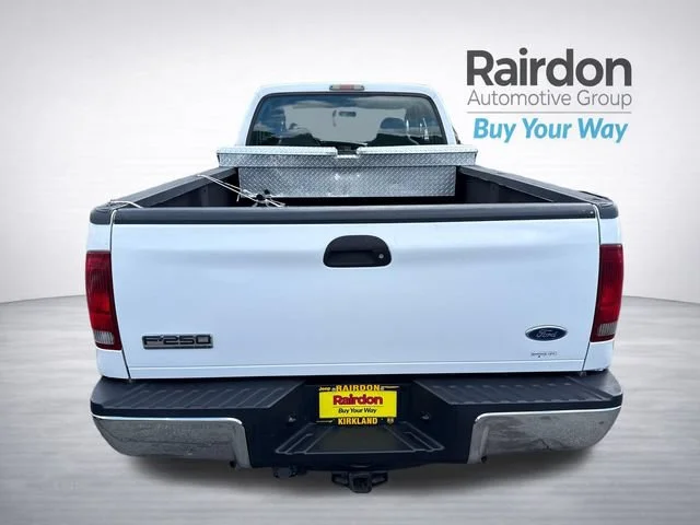 Used 2007 Oxford White Clearcoat Ford XL image 6