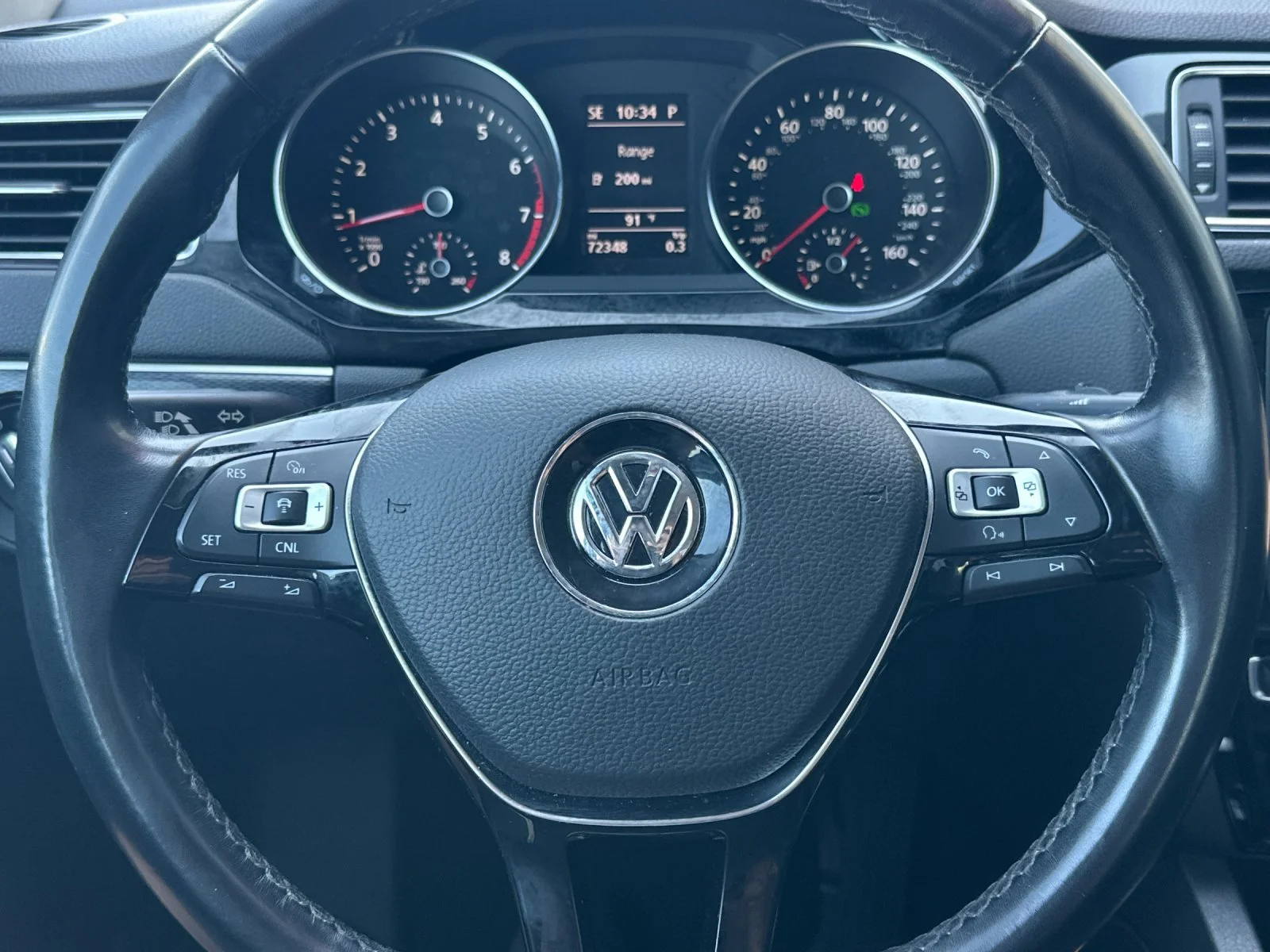 Used 2017 Blue Volkswagen 1.8T SEL image 22
