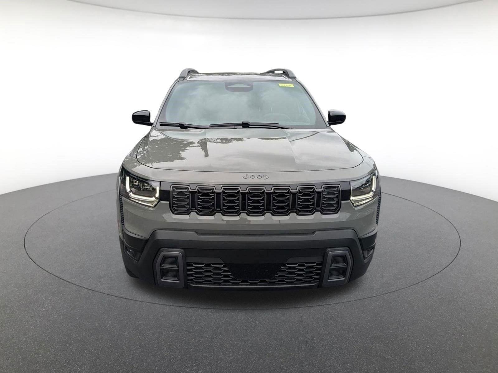 New 2026 Sting-Gray Clear-Coat Exterior Paint Jeep Laredo image 9
