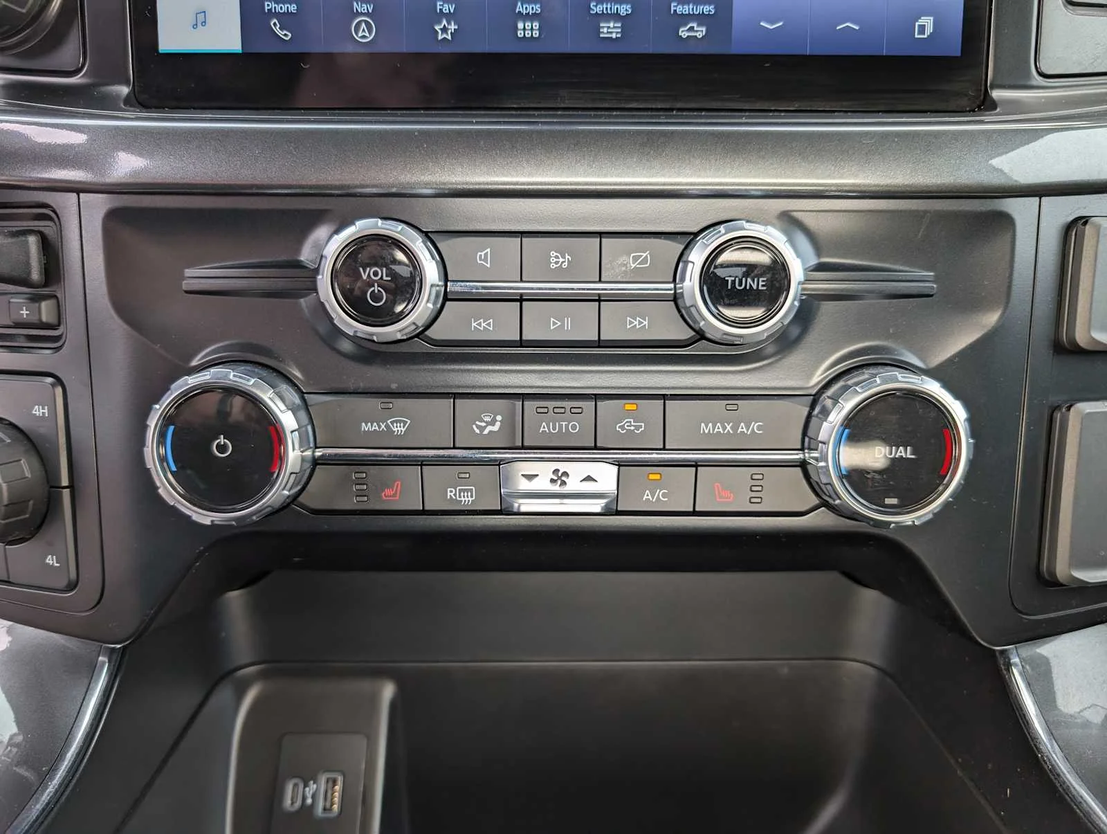 Used 2023 Oxford White Ford XLT image 33