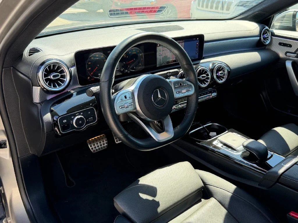 Used 2020 Silver Mercedes-Benz A 220 image 12