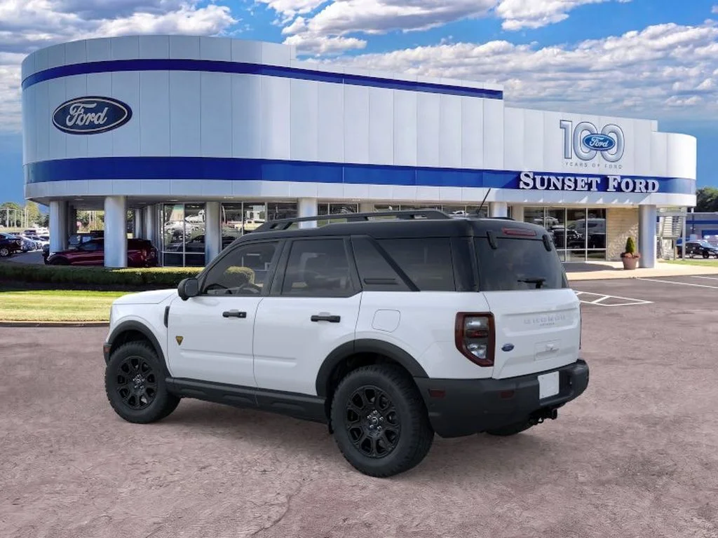 New 2026 Oxford White Ford Badlands image 4