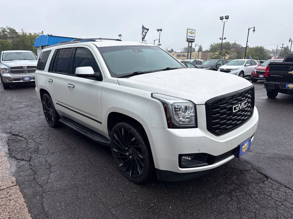 Used 2017 ONYX BLACK GMC Denali image 5