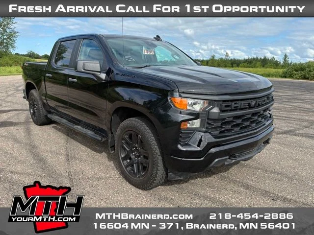 Used 2023 Black Chevrolet Custom image 2
