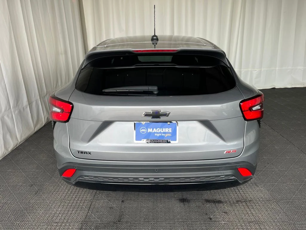 Used 2025 Gray Chevrolet 1RS image 26