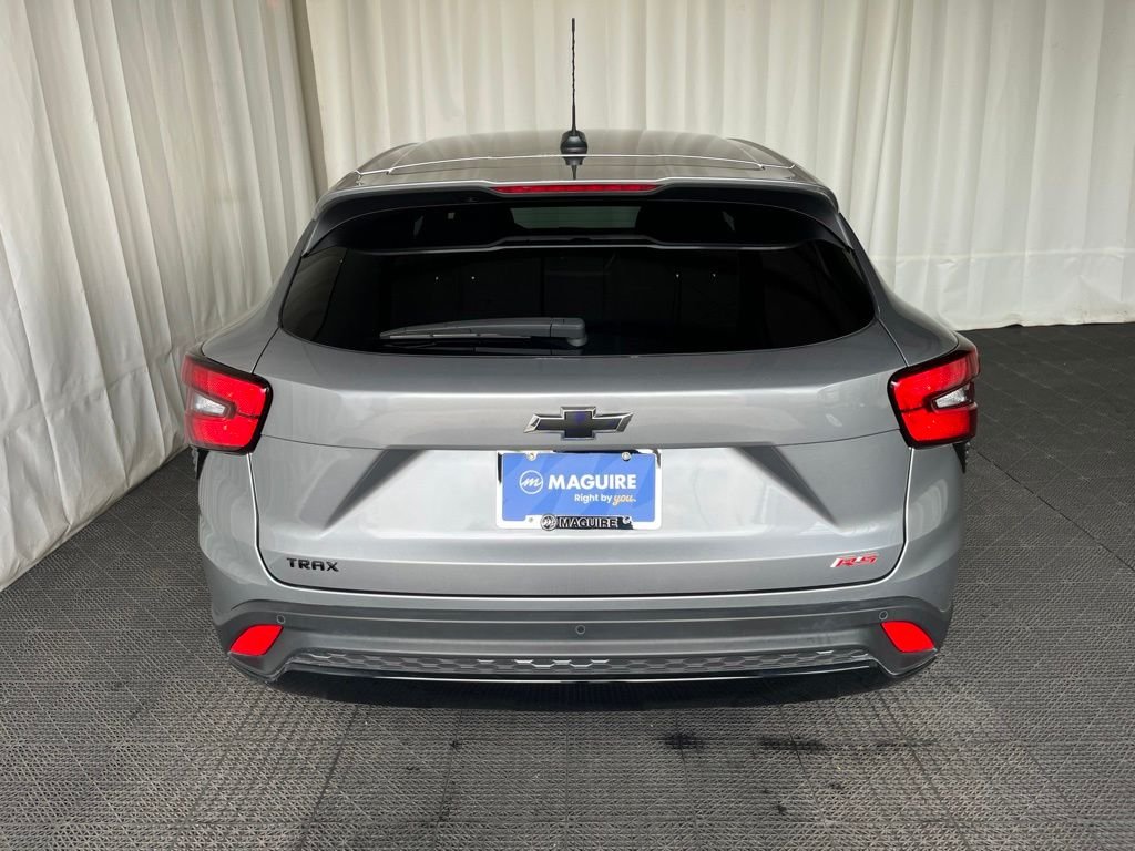 Used 2025 Gray Chevrolet 1RS image 26