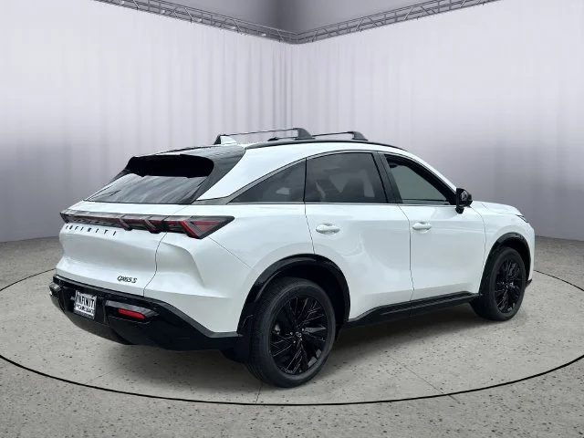 New 2027 RADIANT WHITE INFINITI Sport AWD image 9