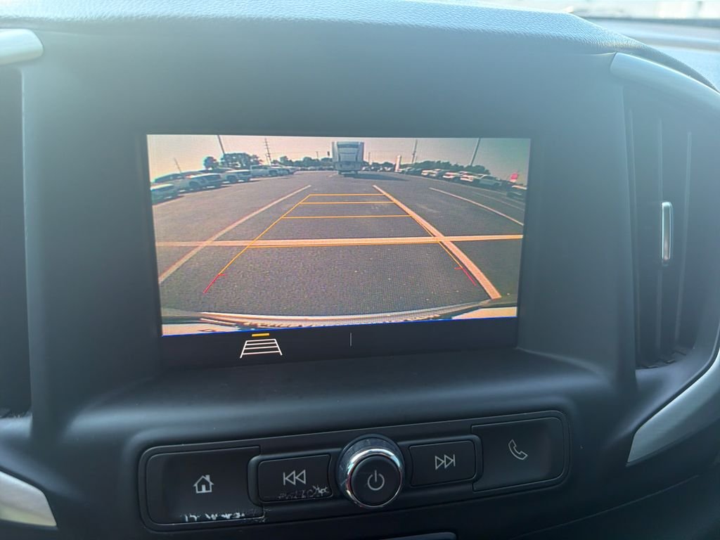 Used 2021 Silver GMC SLE image 21