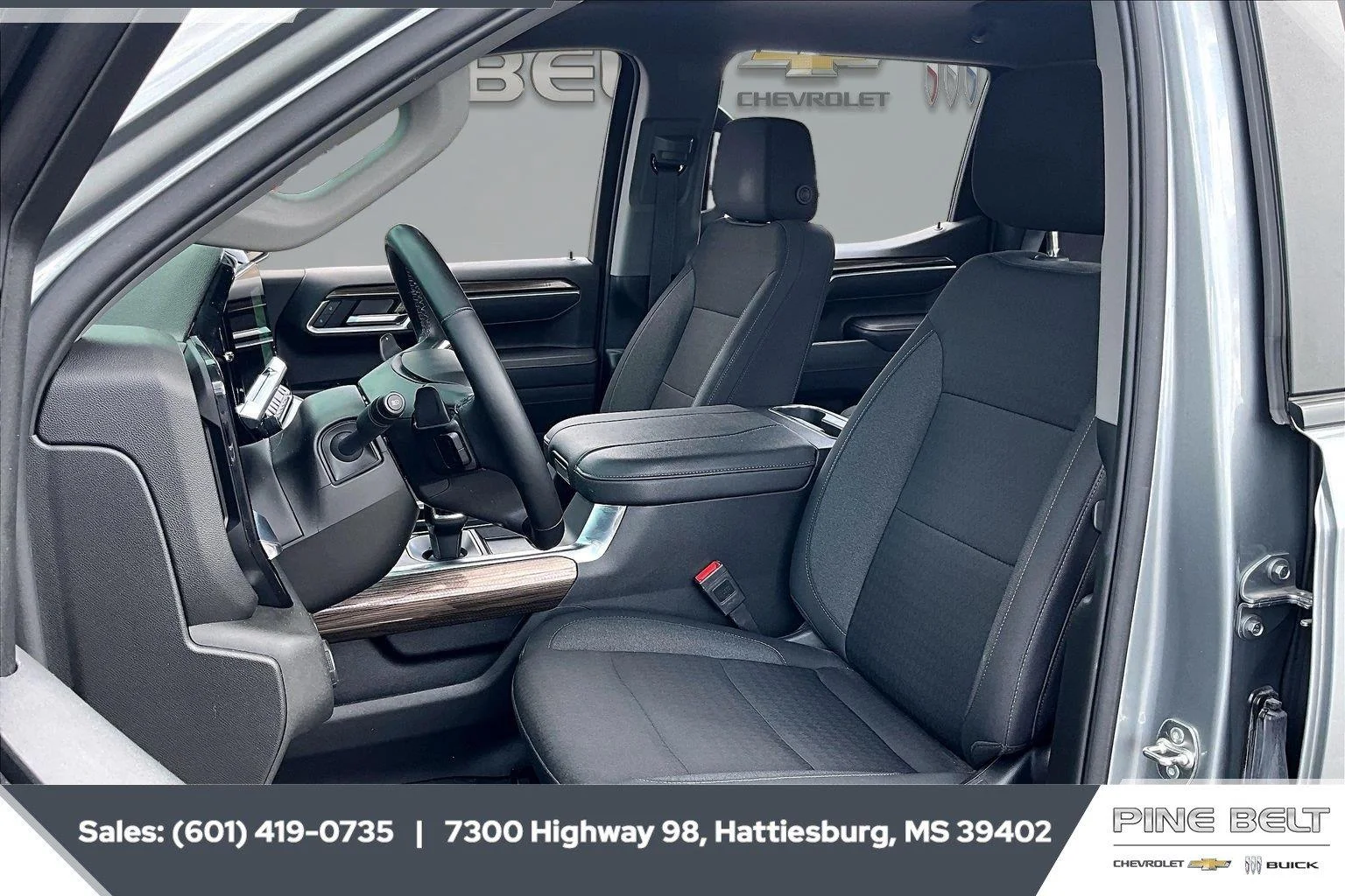 Used 2025 Sterling Gray Metallic Chevrolet RST image 19
