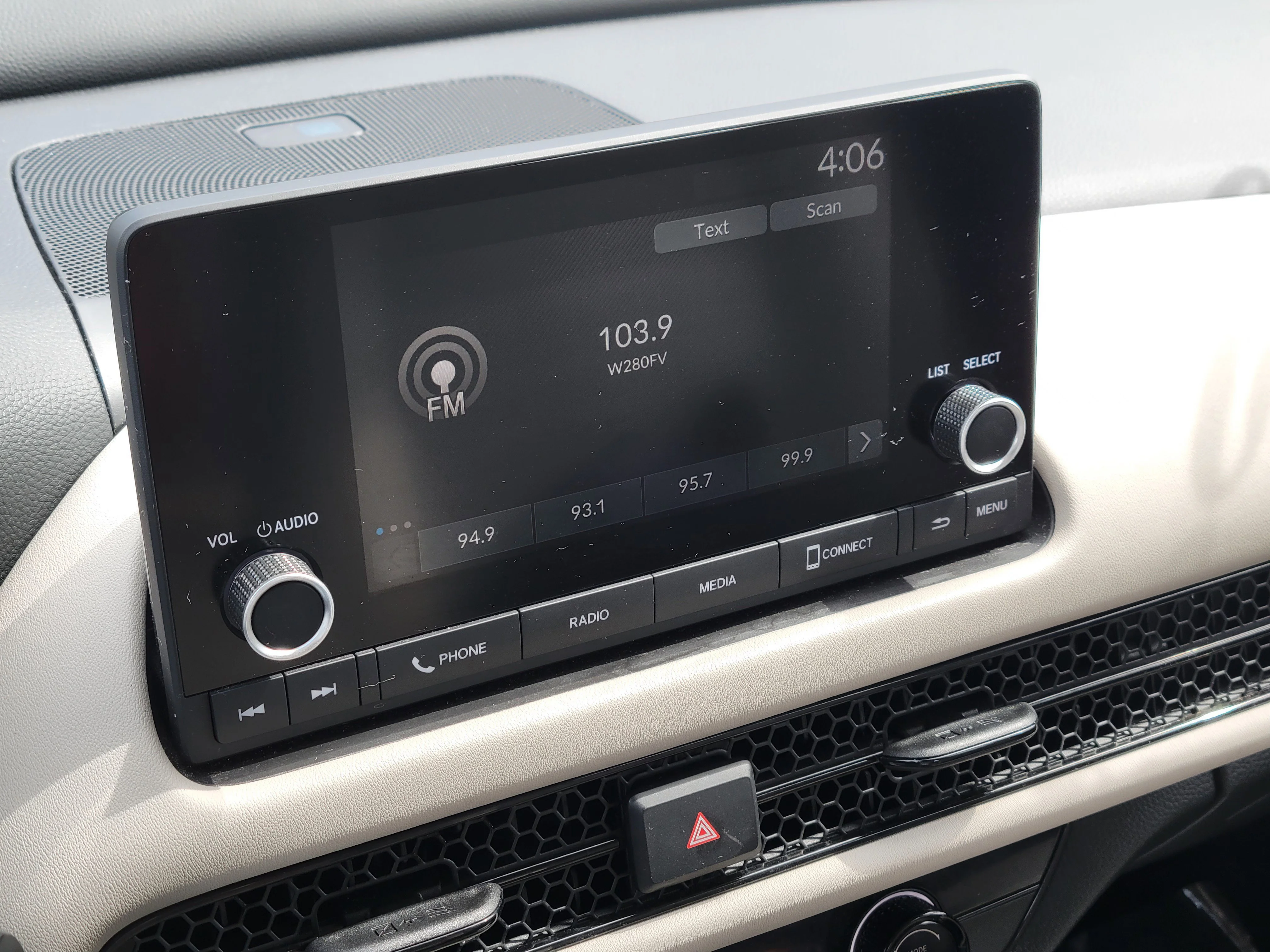 2023 Honda HR-V LX - Photo 21