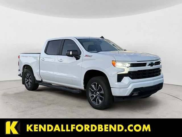 Used 2022 White Chevrolet RST image 7