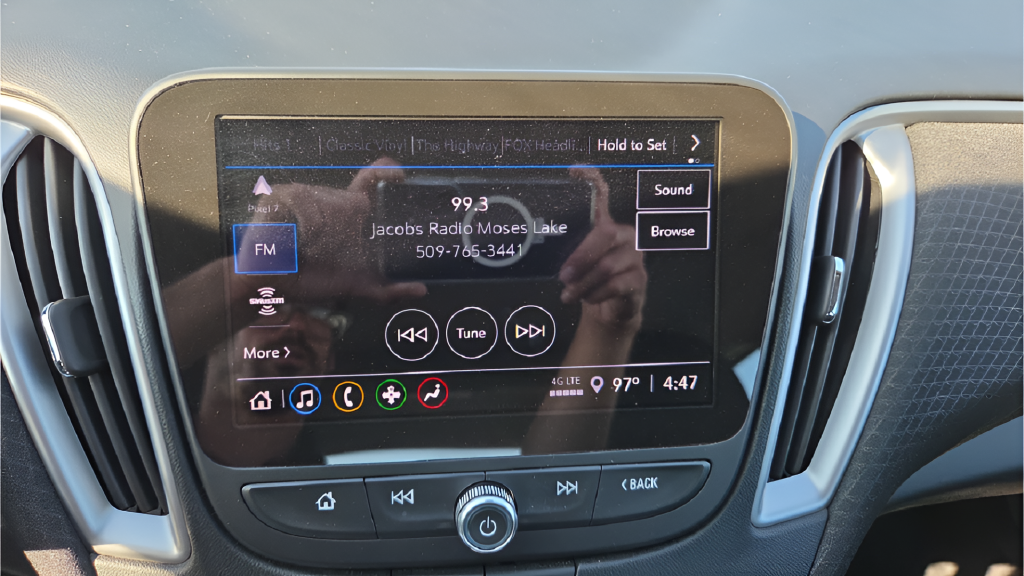 Used 2023 Gray Chevrolet LT image 34