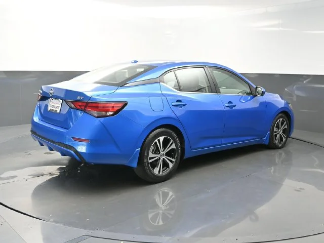 Used 2020 Blue Nissan SV image 7
