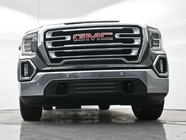 Used 2019 ONYX BLACK GMC SLT image 25