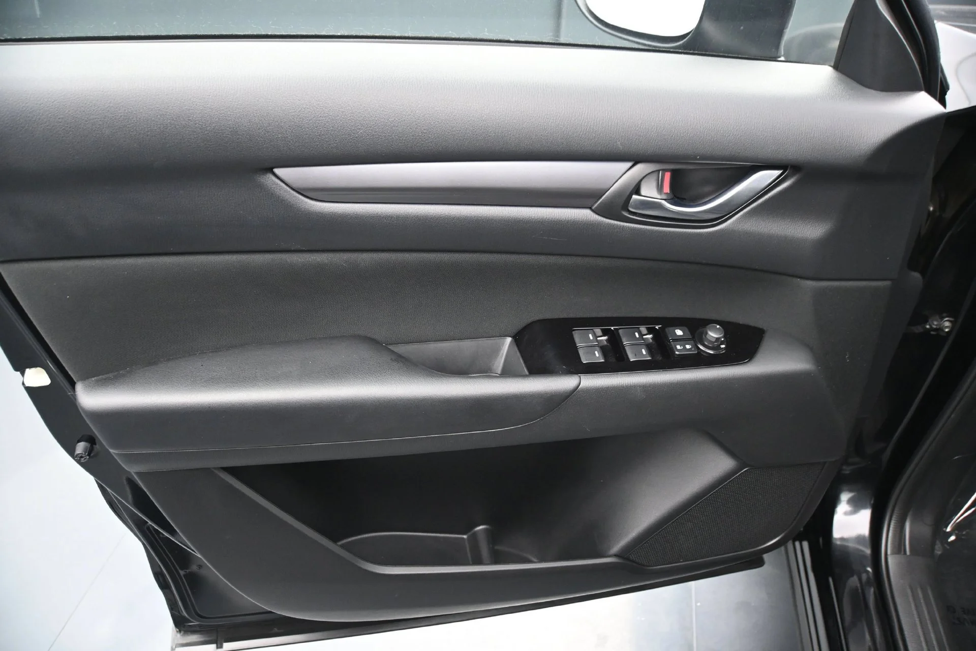 Used 2025 Jet Black Mica Mazda 2.5 S image 17