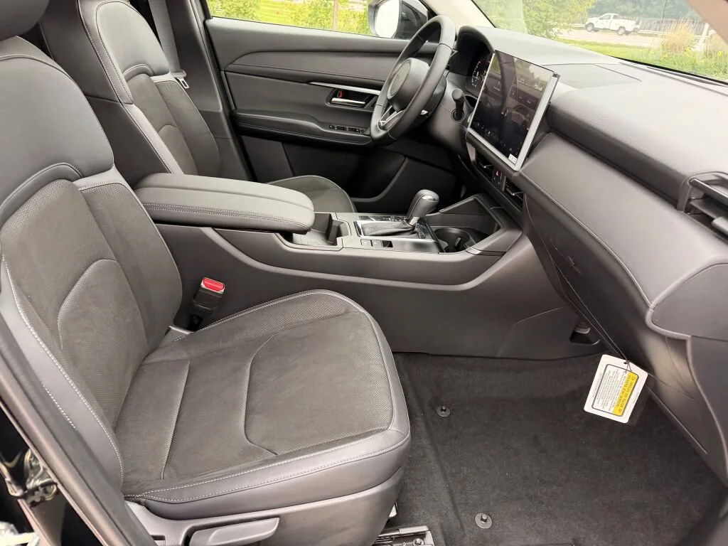 New 2026 Jet Black Mica Mazda 2.5 S Select AWD image 4
