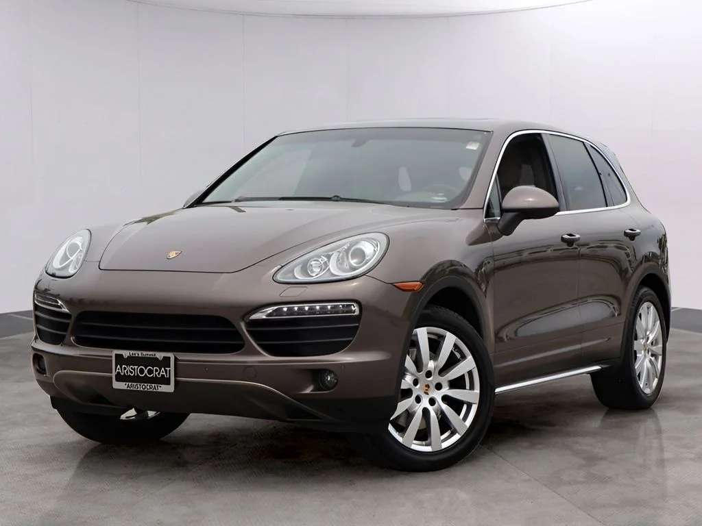 2013 Porsche Cayenne S's photo