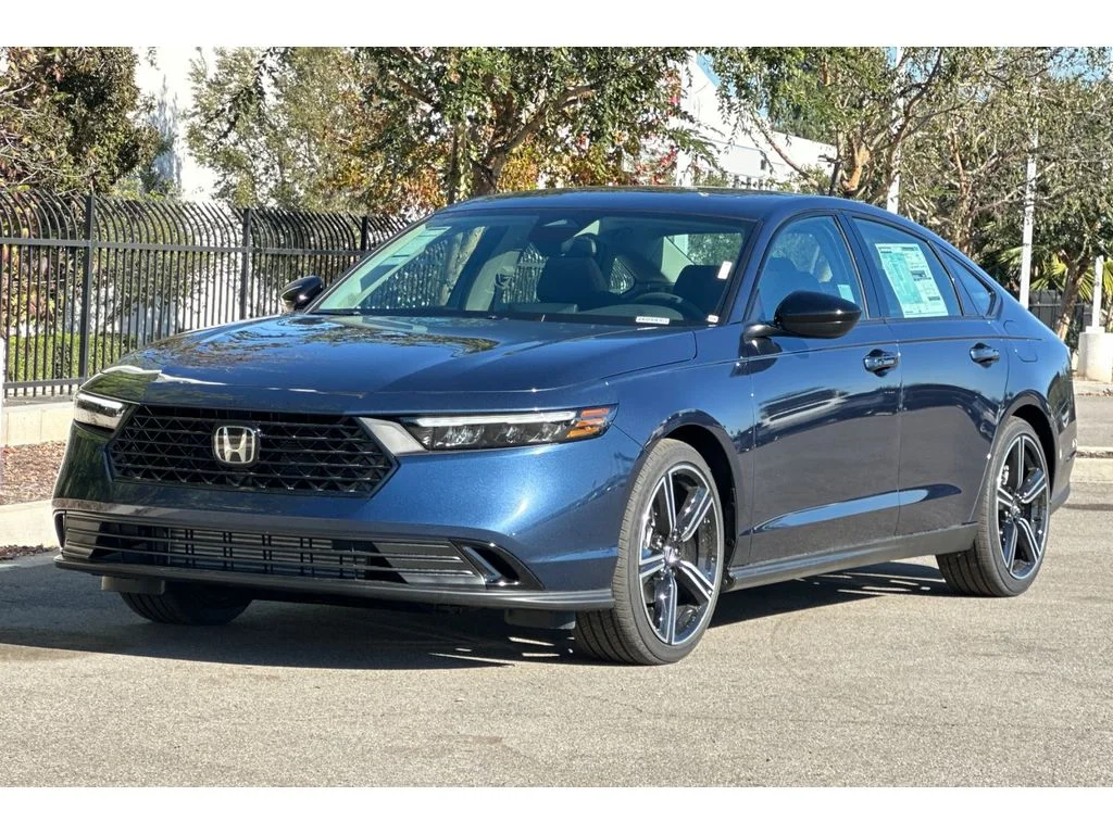 New 2026 Canyon River Blue Metallic Honda SE image 9