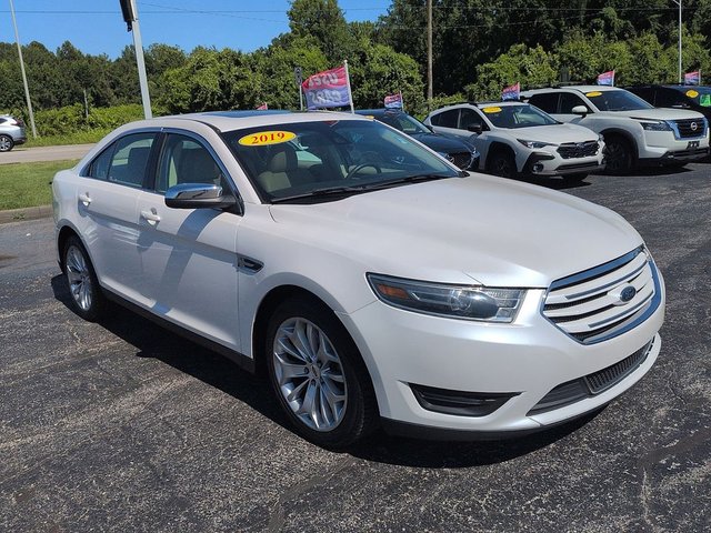 2019 Ford Taurus Limited