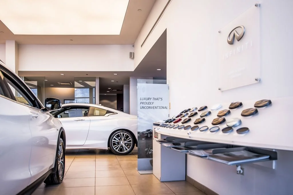 New 2027 2T RAD WHT INFINITI Sport AWD image 32