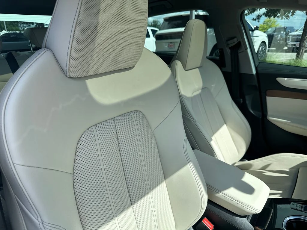 Used 2026  Audi Prestige image 40