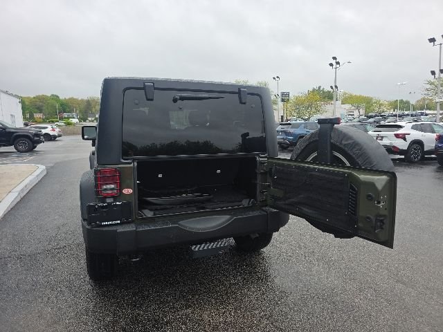 Used 2015 Green Jeep Sport image 18