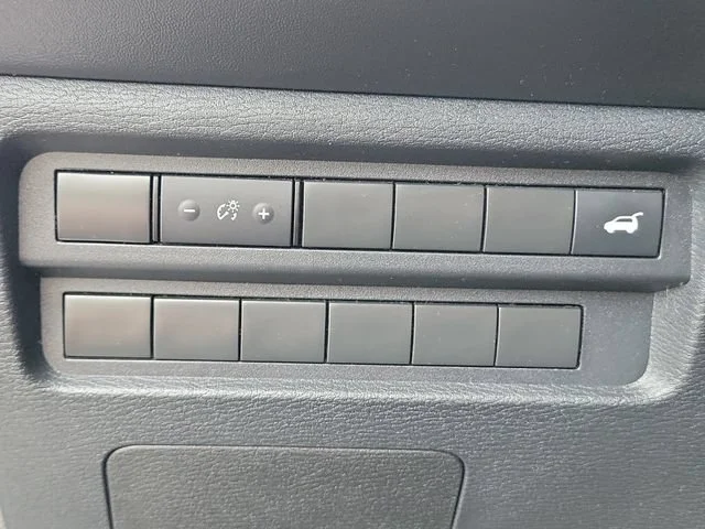 2024 Mitsubishi Outlander SE - Photo 26
