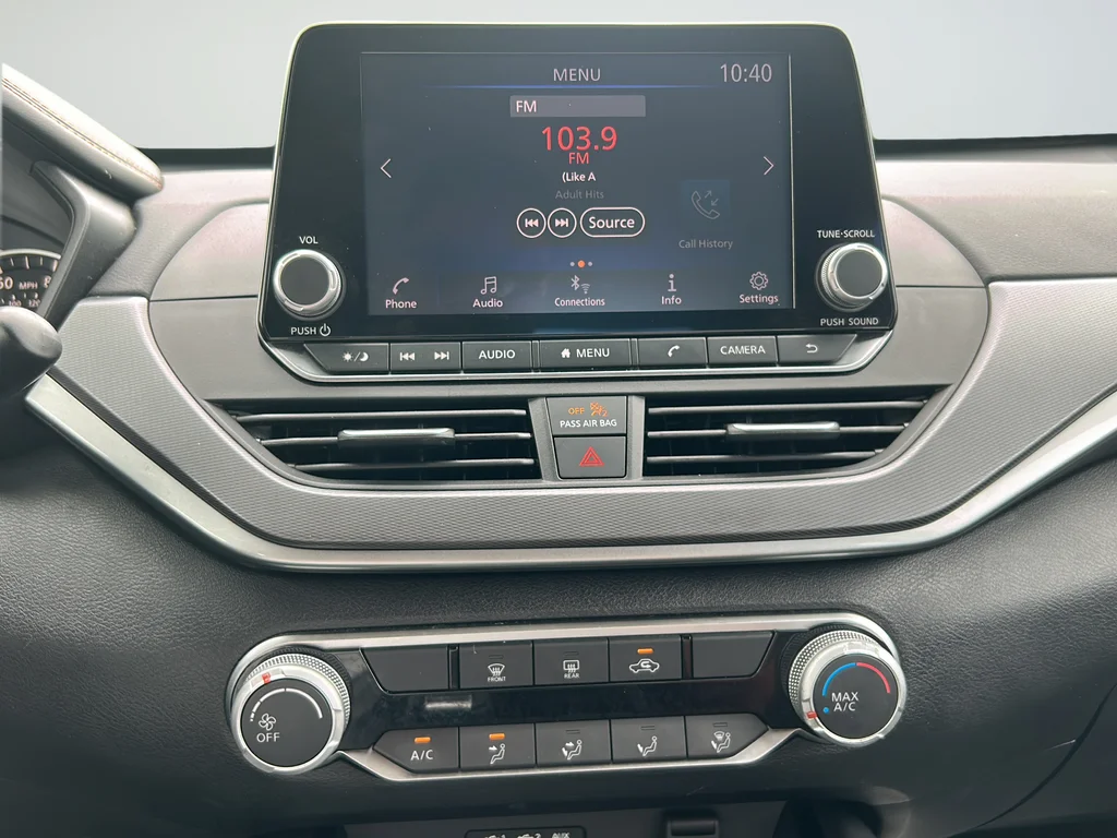 Used 2024 Gray Nissan 2.5 SR image 18